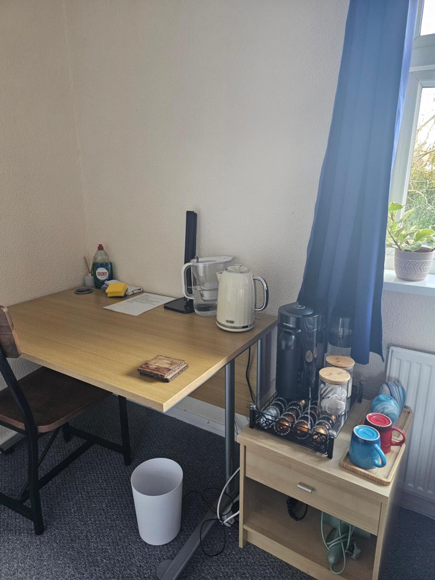 Double Bedroom Located Close To Manchester Airport Wythenshawe Eksteriør billede