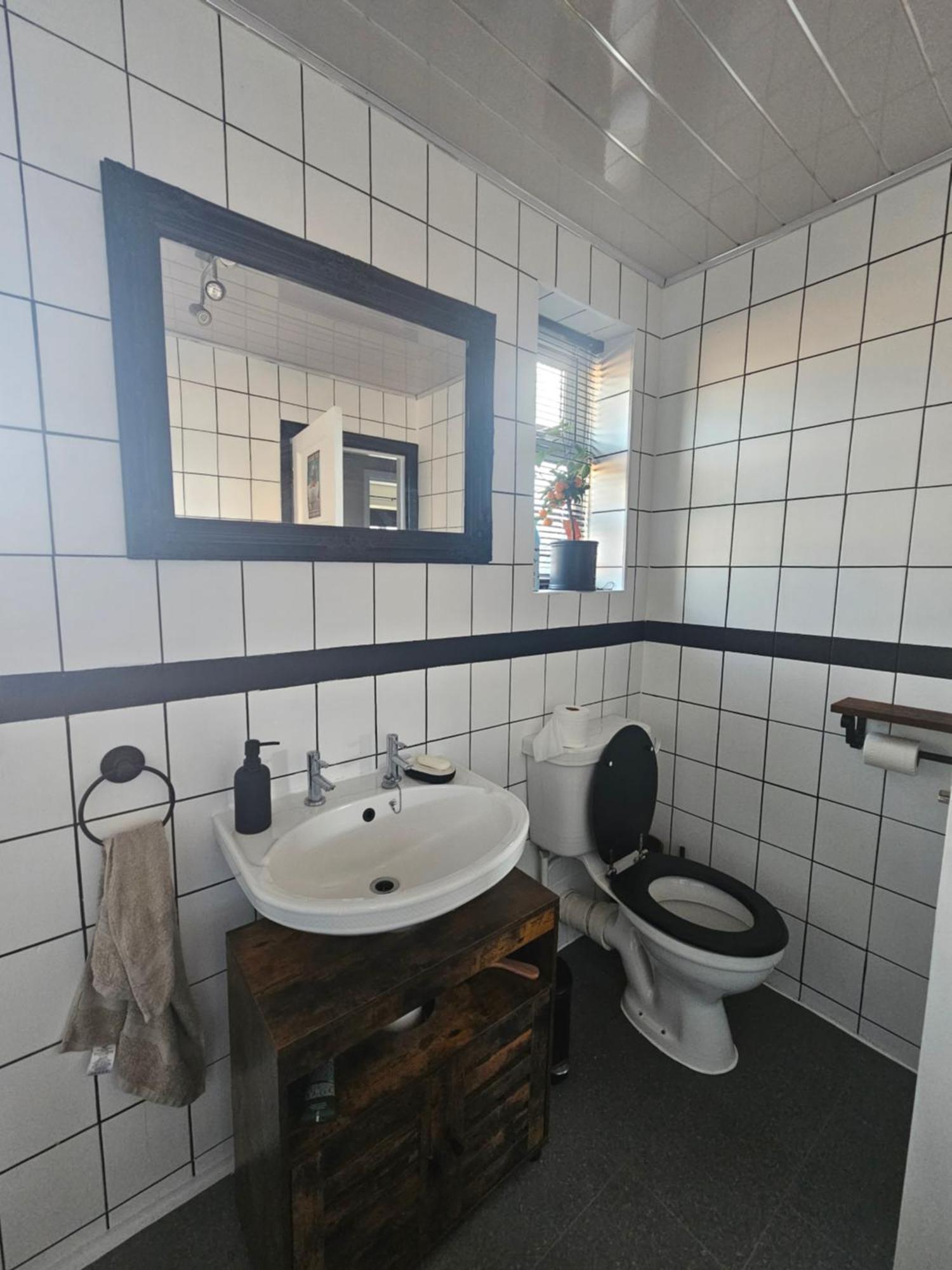 Double Bedroom Located Close To Manchester Airport Wythenshawe Eksteriør billede